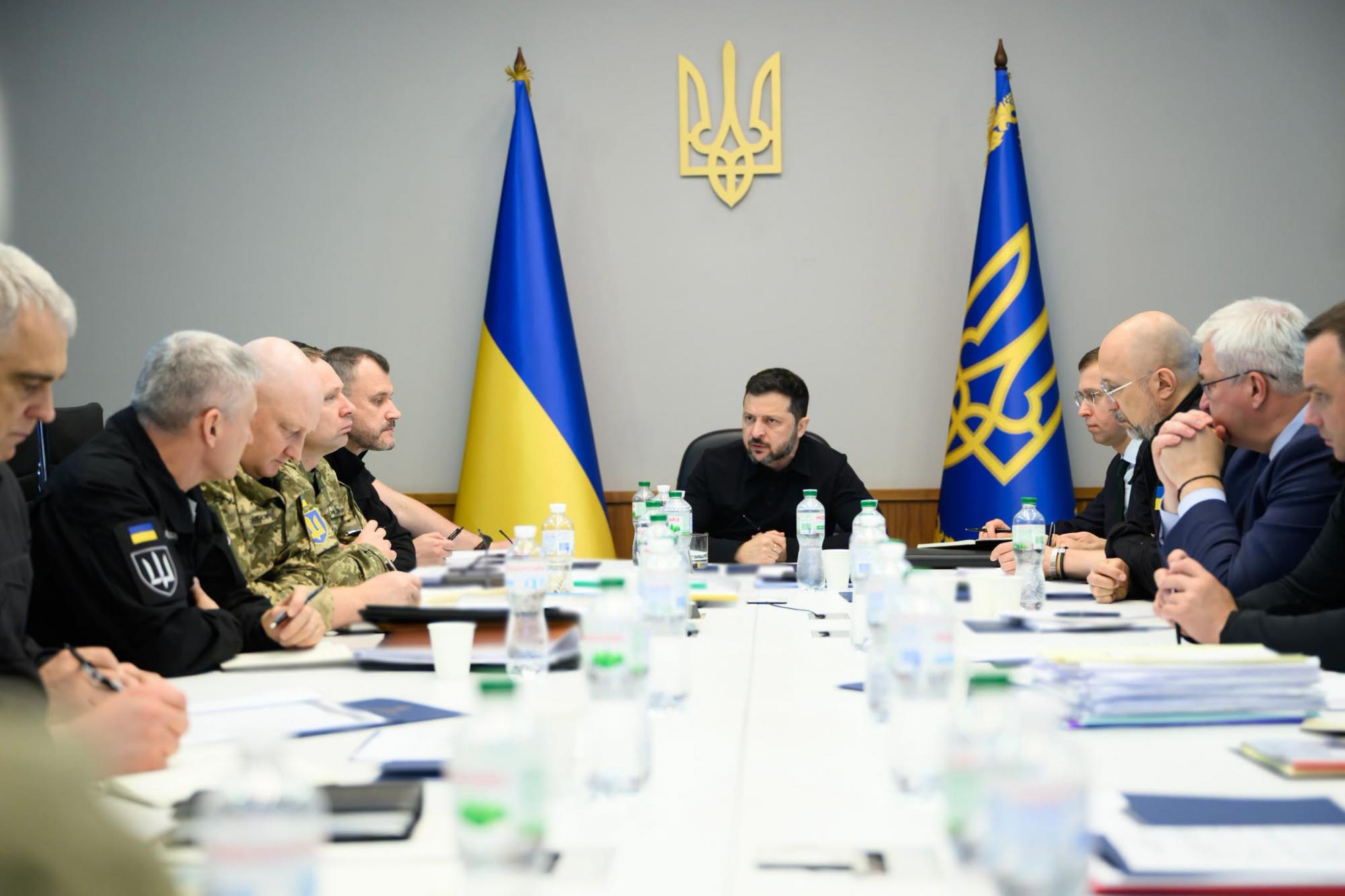 Буде посилення РЕП та переформатування роботи визначених мобільних вогневих груп, - Зеленський Буде посилення РЕП та переформатування роботи визначених мобільних вогневих груп, - Зеленський