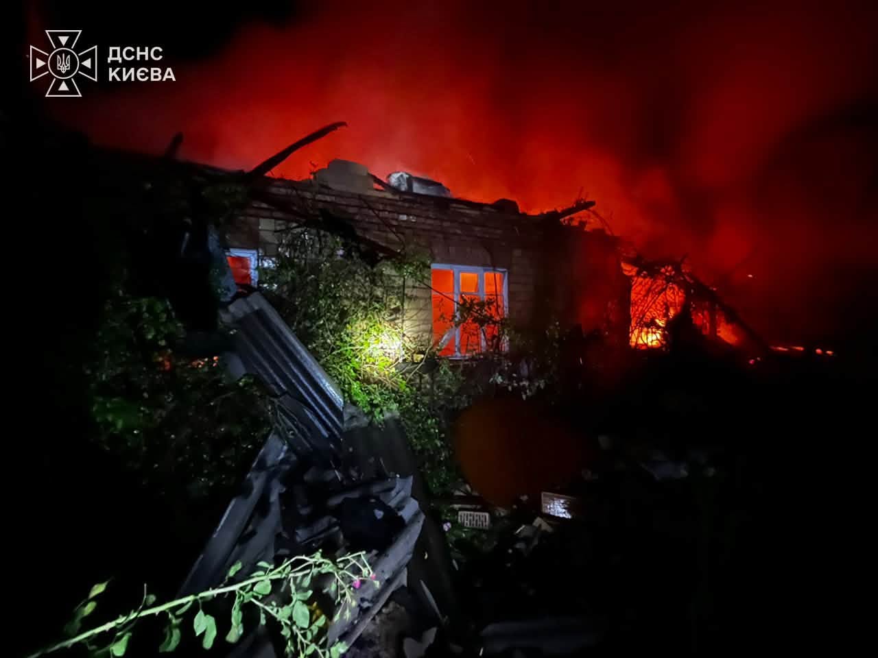 Частину балістики вдалося збити, але, на жаль, були і влучання. П’ятеро людей загинуло - Зеленський Частину балістики вдалося збити, але, на жаль, були і влучання. П’ятеро людей загинуло - Зеленський