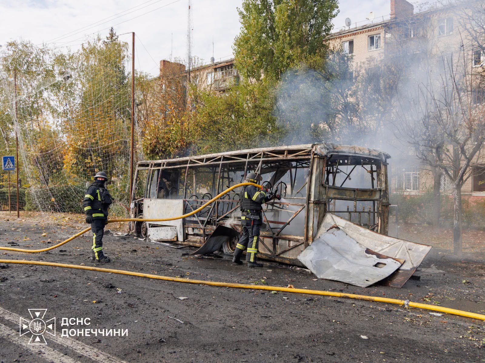 "Частину загиблих досі не вдалось упізнати через тяжкість отриманих травм", - Зеленський про удар по автобусах в Краматорську "Частину загиблих досі не вдалось упізнати через тяжкість отриманих травм", - Зеленський про удар по автобусах в Краматорську
