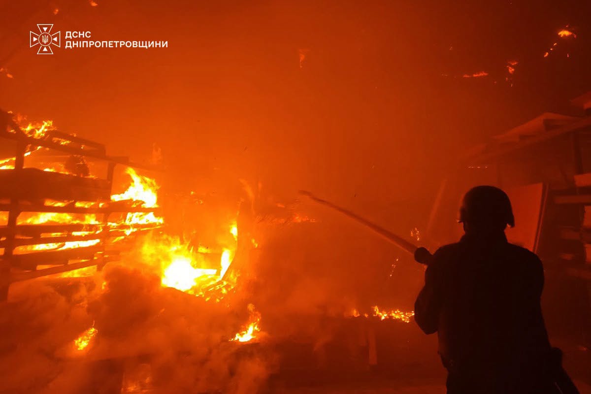 На Дніпропетровщині через російські обстріли загинули двоє людей На Дніпропетровщині через російські обстріли загинули двоє людей