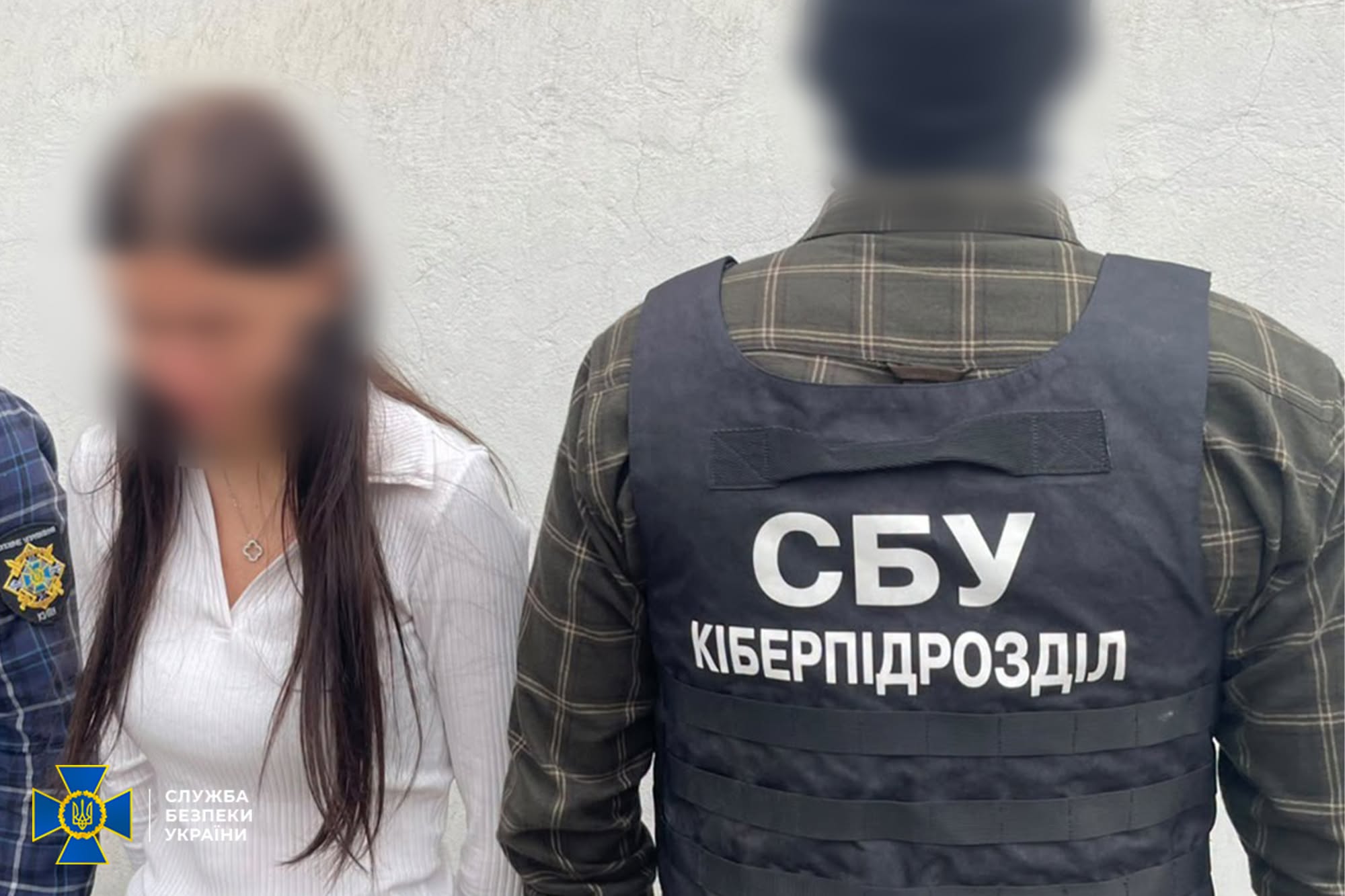 СБУ затримала в Одесі коригувальницю фсб, яка наводила удари ворога по порту та об’єктах Нацгвардії СБУ затримала в Одесі коригувальницю фсб, яка наводила удари ворога по порту та об’єктах Нацгвардії