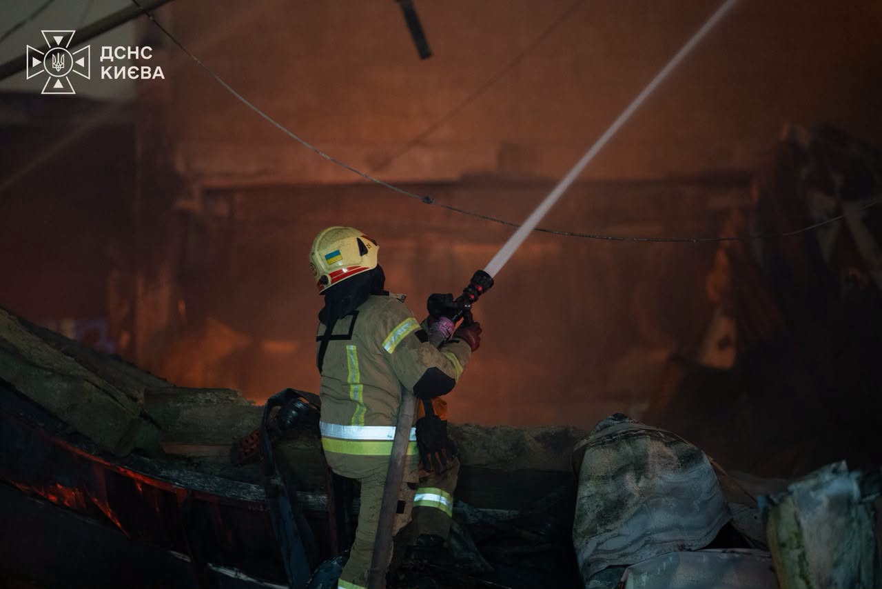 Летіла 21 ракета. Фактично одразу після чергових переговорів Росія завдала показового удару, - Зеленський 