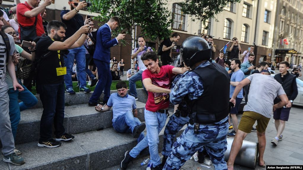 протесты в Москве