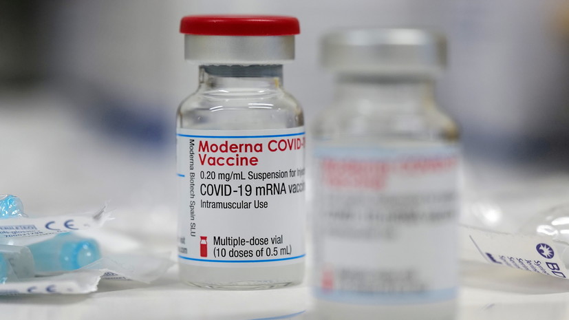 В Японии умер третий человек после вакцинации от COVID-19 препаратом компании Moderna