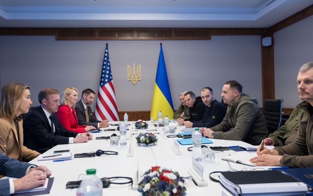 Радник Байдена прибув до Києва: з ким зустрівся і про що говорили