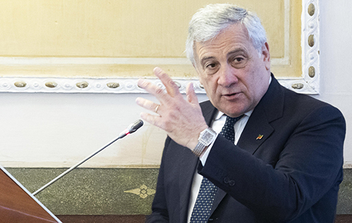 "Миру до Різдва не буде": глава МЗС Італії про війну в Україні