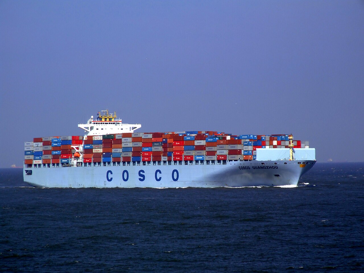 Китайський перевізник COSCO збирає розвідінформацію для Пекіна - Reuters Китайський перевізник COSCO збирає розвідінформацію для Пекіна - Reuters