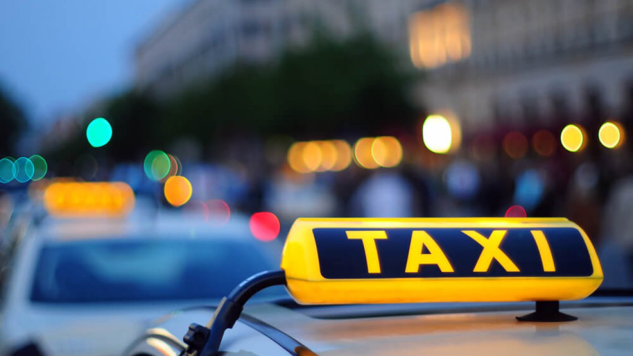 В Одесі таксистка вкрала з картки клієнтки 72 тисячі гривень 