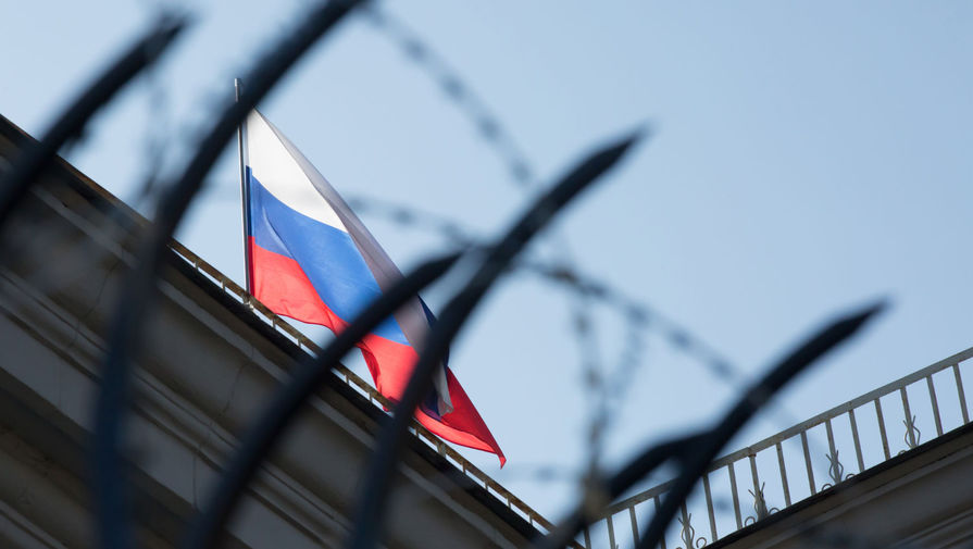 Лилия Шевцова: Санкции против России. Кому больно?