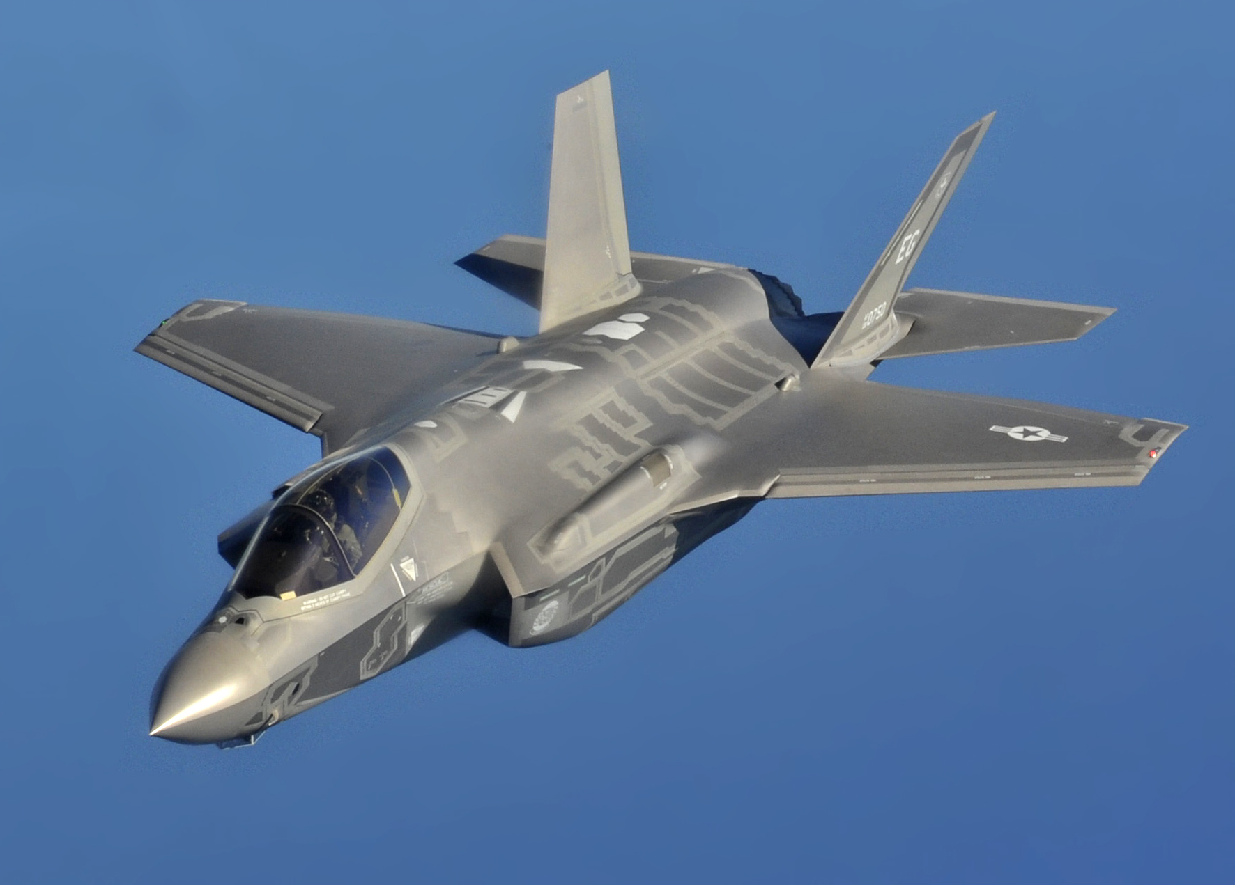 Британія закупить 12 винищувачів F-35A, що можуть нести ядерну зброю