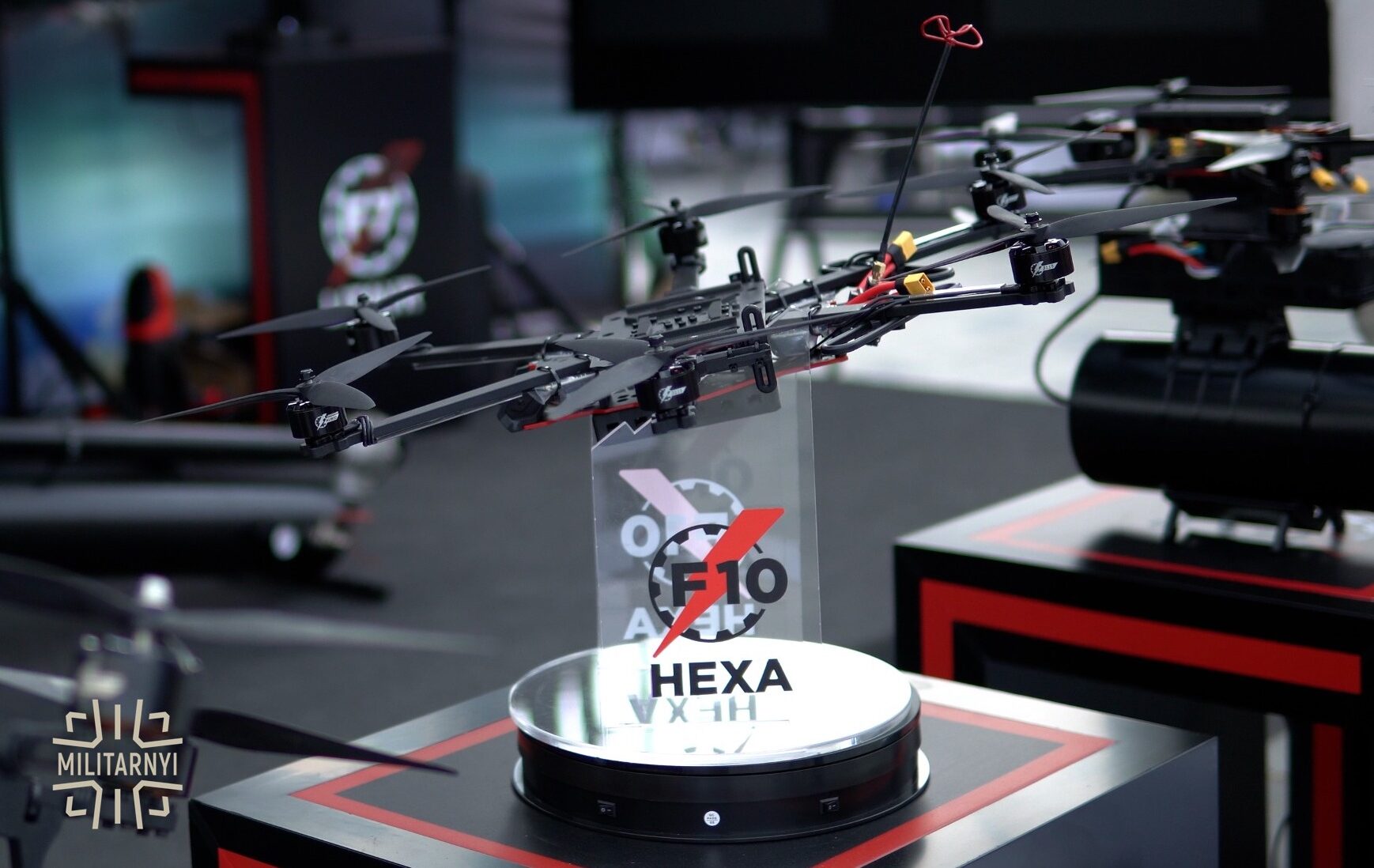 Українська компанія передала США перші 2000 FPV-дронів F10