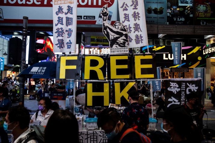 Європарламент запропонує судитися з Китаєм у Гаазі через Гонконг
