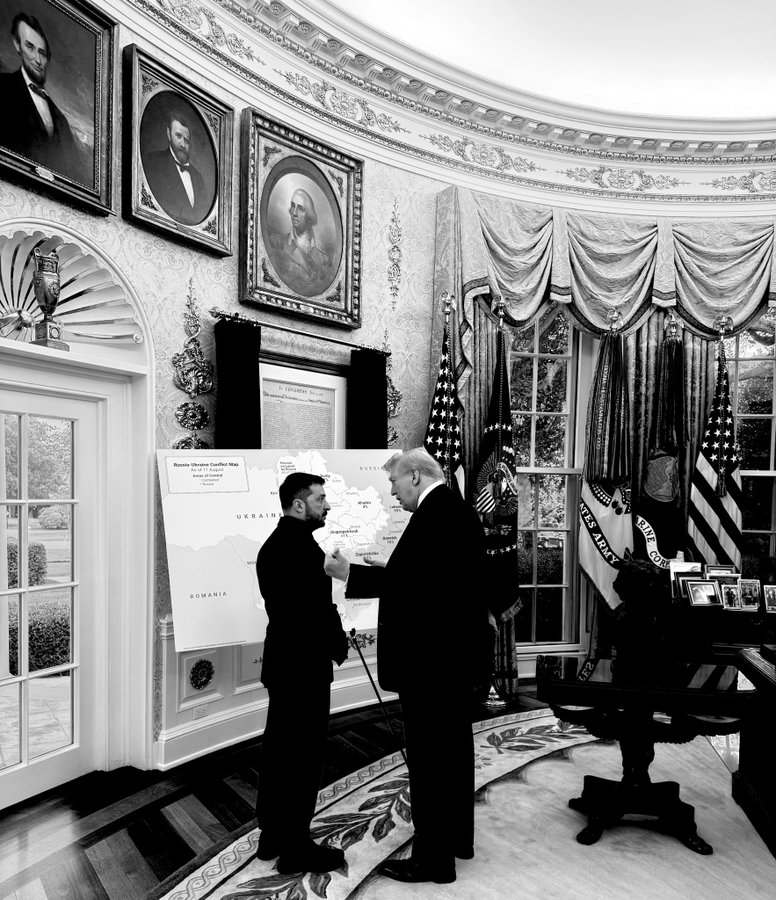 Зеленський розповів про діалог з Трампом біля карти України 