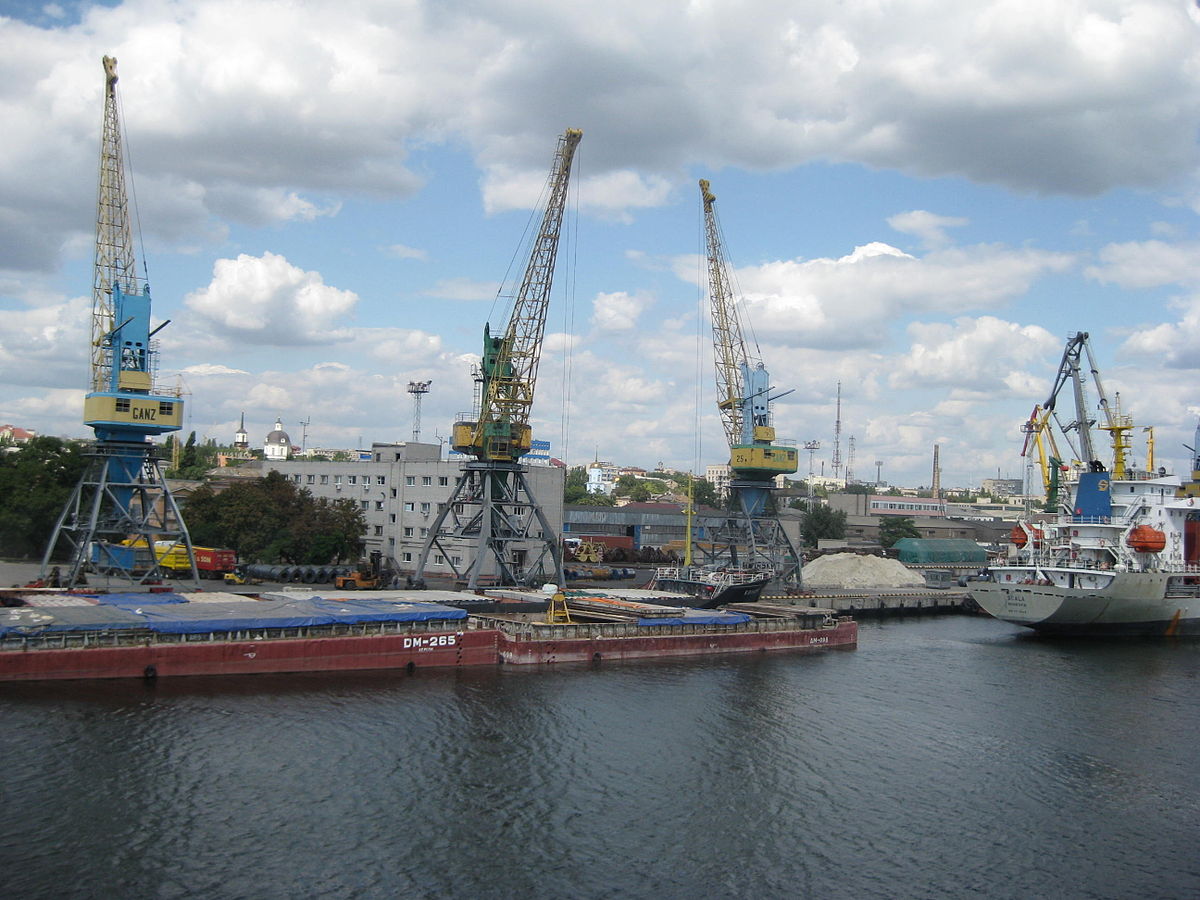 Україна передала в концесію перший великий об’єкт – Херсонський морський торговельний порт