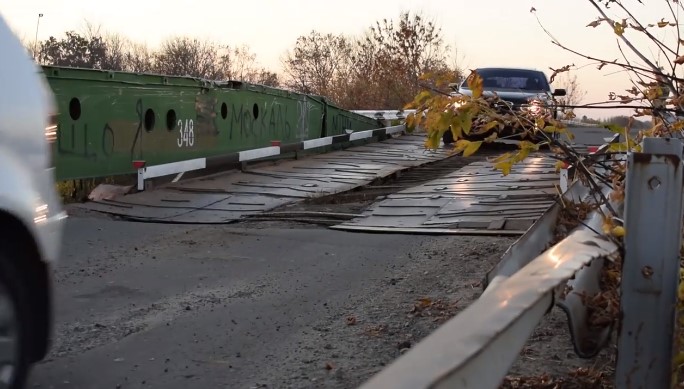 Інженерні підрозділи Збройних Сил України ремонтують мости на Донбасі