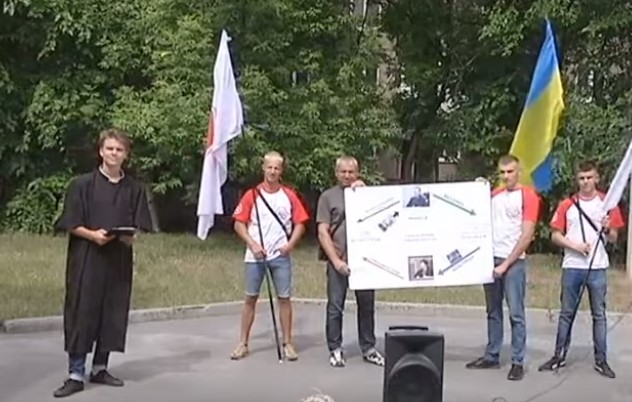 Свавілля дніпровських податківців призвело до акцій протесту