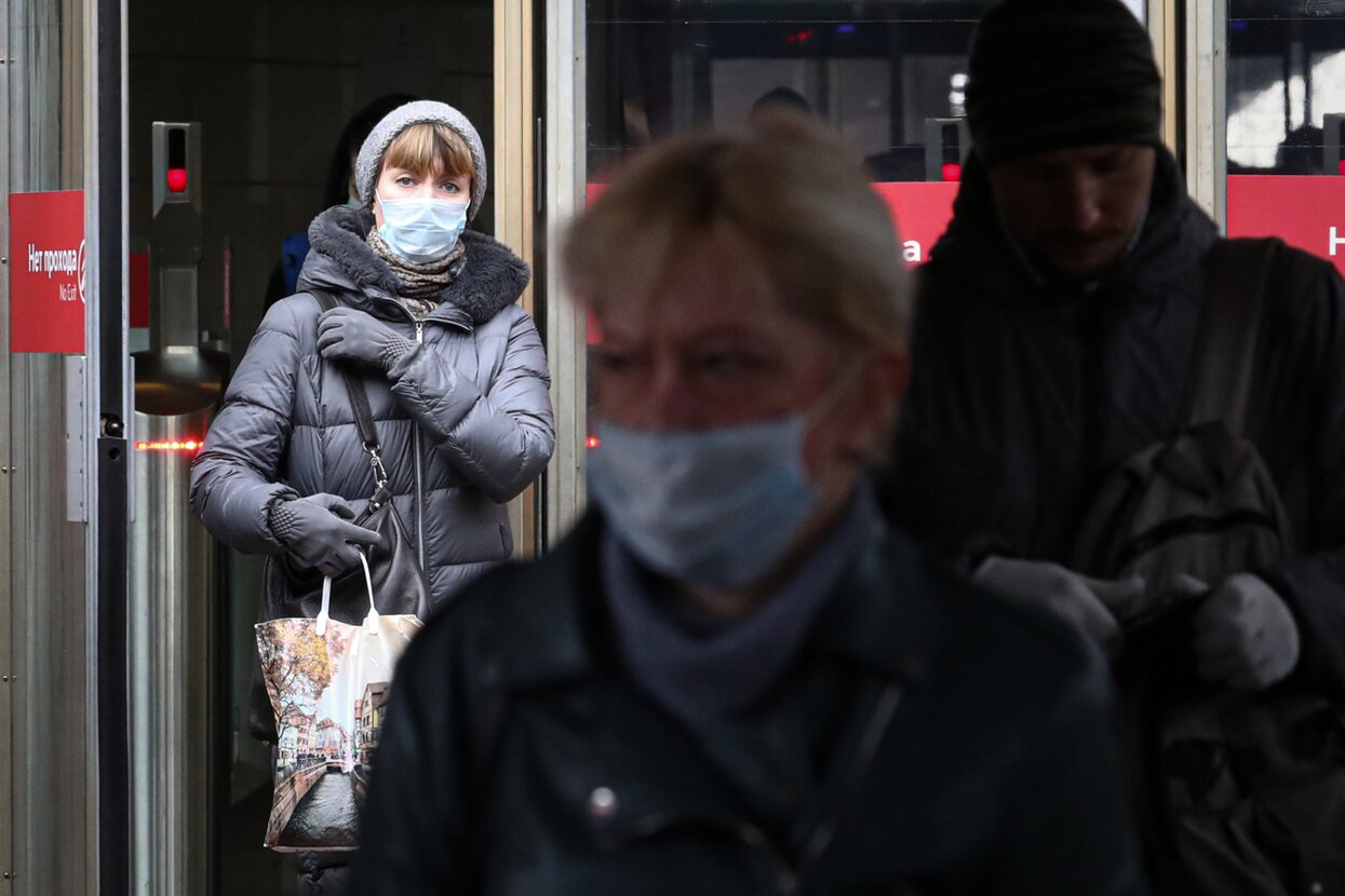 Третий за последние две недели: в Воронеже из окна больницы упал врач, который рассказал правду об условиях работы