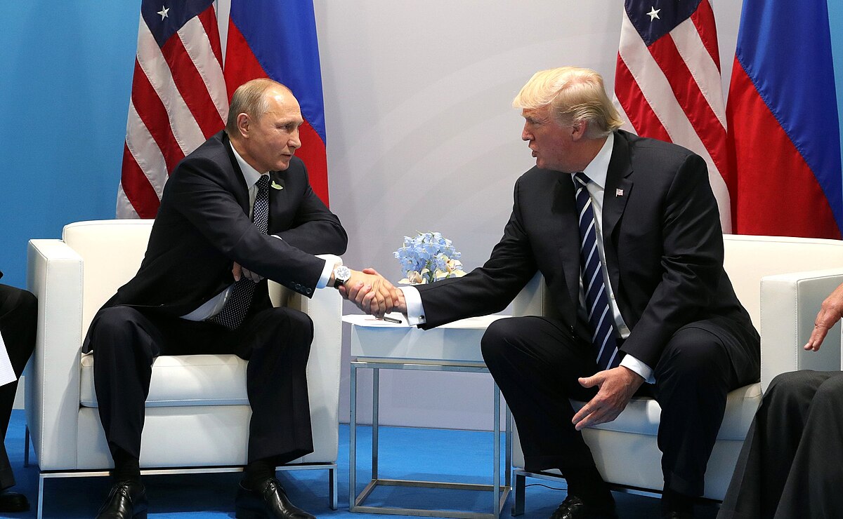 Трамп розмовляє з Путіним: перші подробиці 