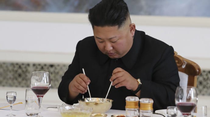 Голодающим северокорейцам сказали "есть меньше" несколько лет