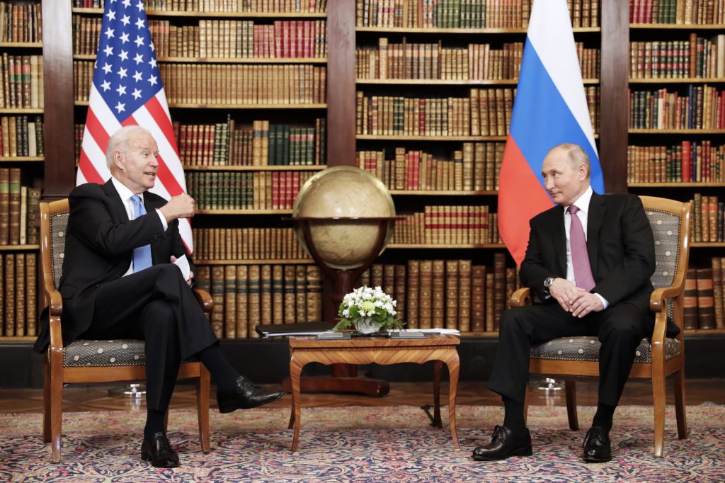 Директор ЦРУ назвал возможную дату встречи Путина и Байдена