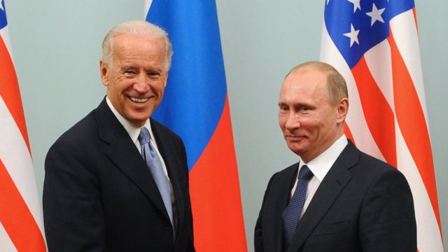 Байден вызвал гнев в НАТО из-за планов пригласить Путина на заседание Альянса – Bloomberg