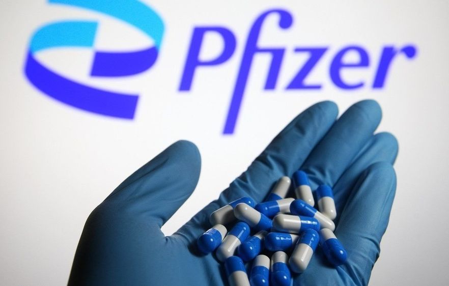 Договір з Pfizer підписано. Україна планує купити ліки від коронавірусу "Паксловід"