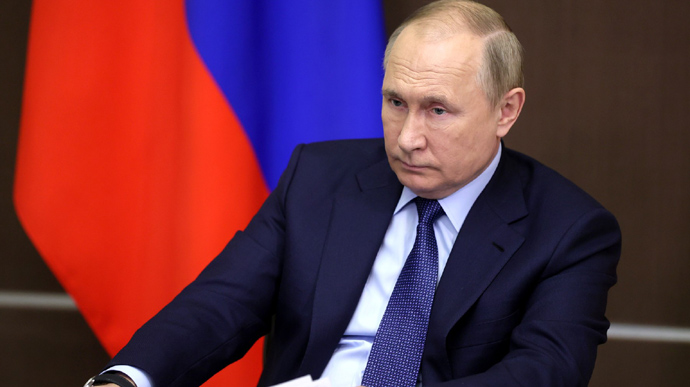 Пока Путин остается у власти, Россия будет представлять угрозу для своих соседей – The Economist