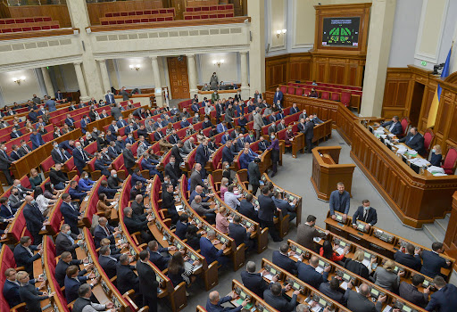 25 народних депутатів пропустили 90% голосувань Верховної Ради за рік – КВУ