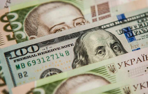 В Україні знову почав дорожчати долар: стали відомі причини