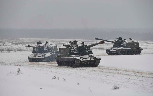 Росія таємно перекидає на Донбас танки, боєприпаси та пальне, – розвідка