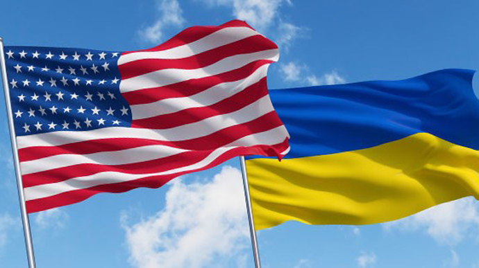 В Украину прибыл третий самолет с партией летального вооружения от США