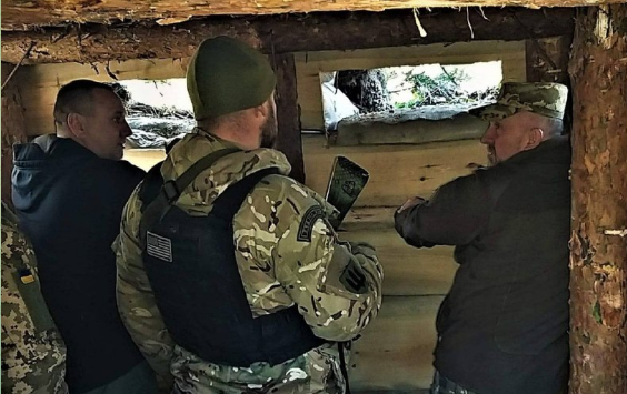 Українські військові посилюють оборону Києва