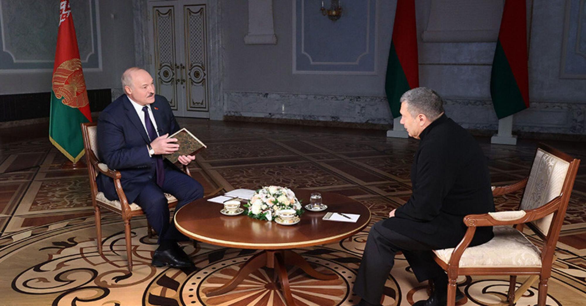 Лукашенко потребовал у Путина звание полковника: "Пообещал – делай!"