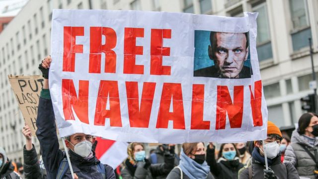 Financial Times: Протесты сторонников Навального демонстрируют силу цифрового "самиздата"