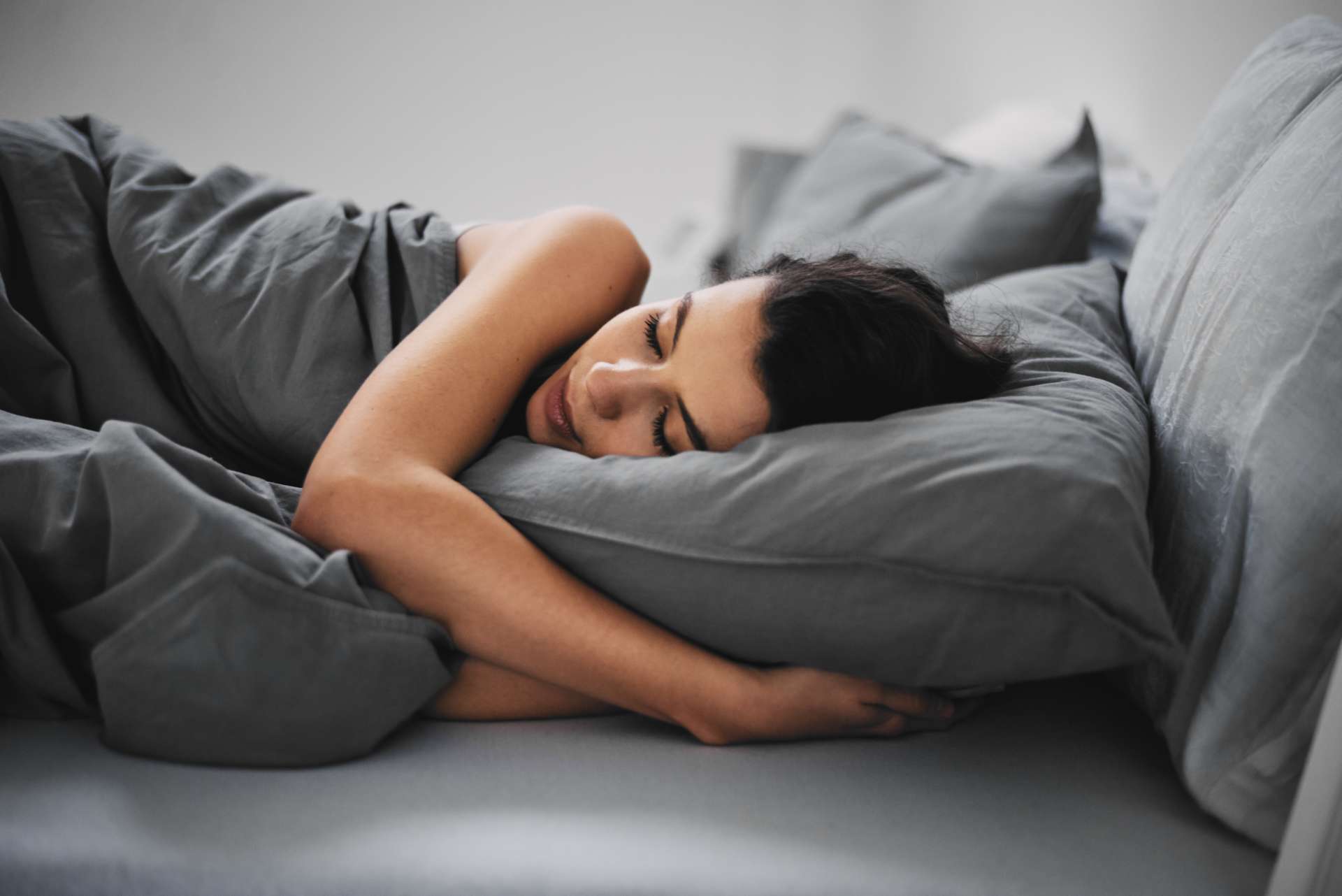 Психолог раскрыла опасность долгого сна по выходным