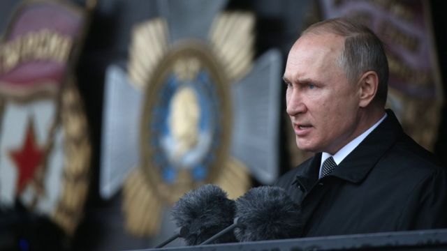 Путін щоразу розповідає нову історію, як він переможе, – політтехнолог Шейтельман про фейки для росіян