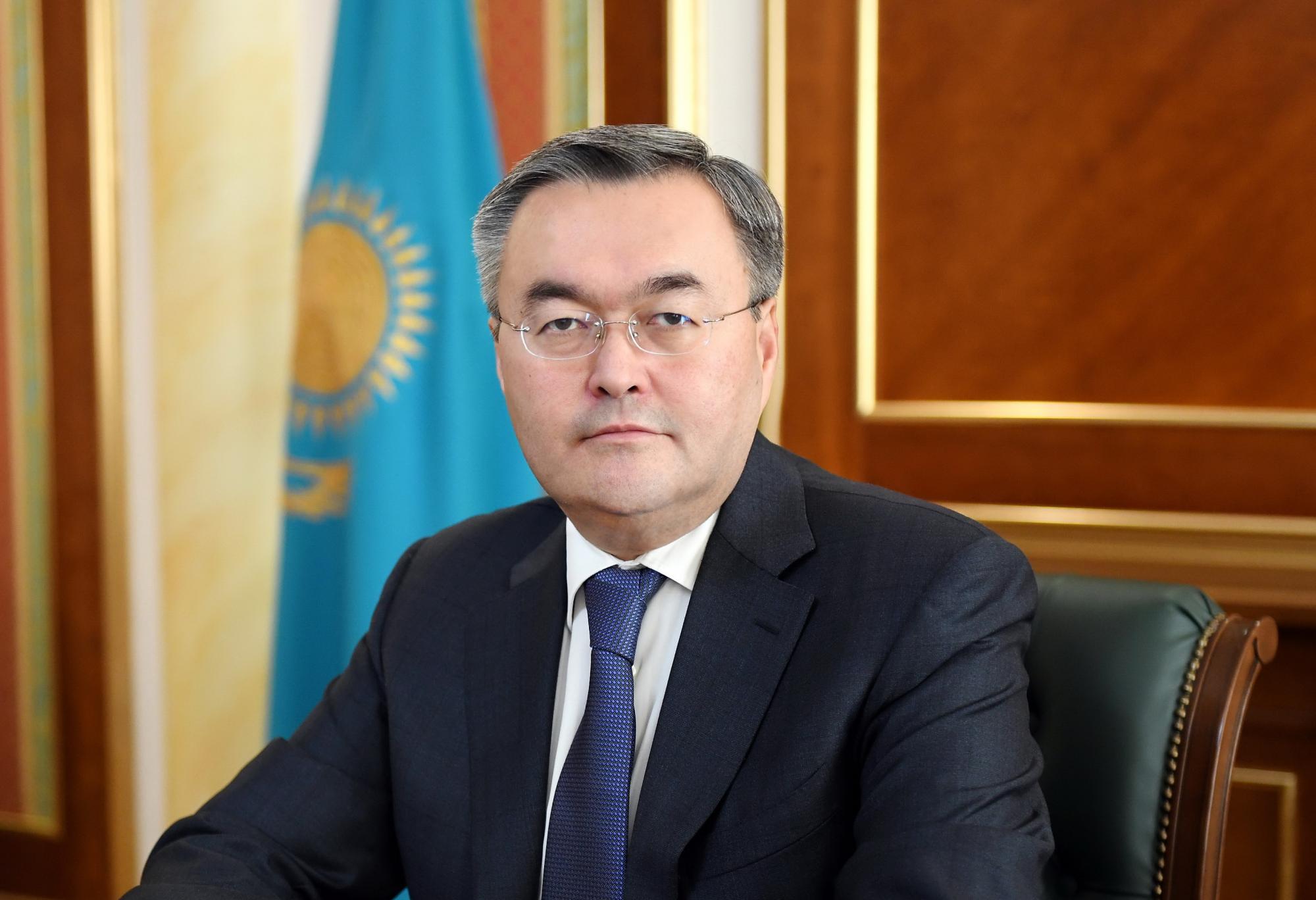 Казахстан не визнає рішення Путіна щодо незалежності ОРДЛО