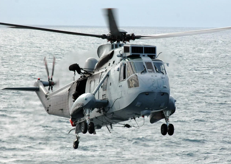 Британія вперше передала Україні три вертольоти Sea King – Воллес