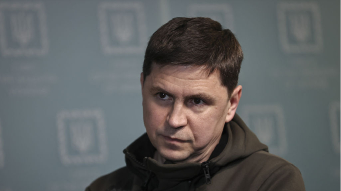Подоляк: Україна захищатиметься в будь-який спосіб, зокрема ударами по складах і базах убивць