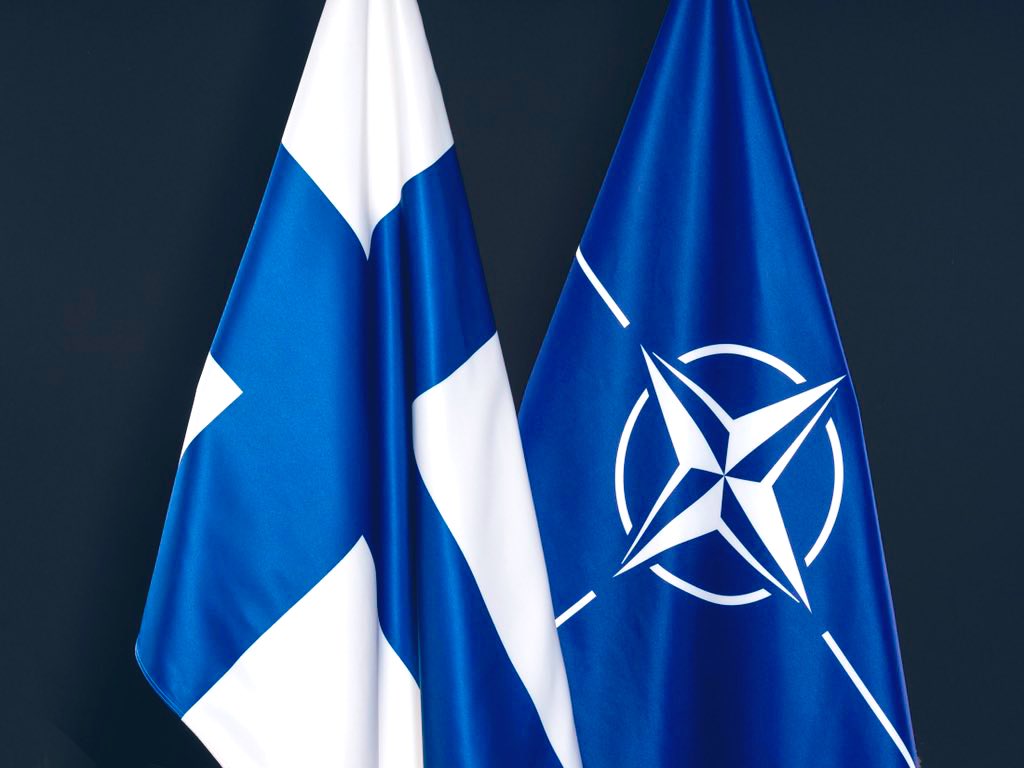 Президент і прем’єр Фінляндії виступили за невідкладне подання заявки на вступ до НАТО