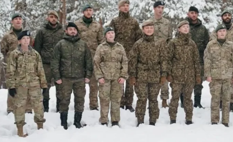 Військові з країн-членів НАТО виконали англомовну версію "Щедрика"
