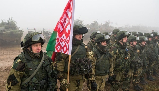 Війська Білорусі на кордоні можуть стримати ЗСУ, щоб вони не попрямували на Донбас, – розвідка Британії