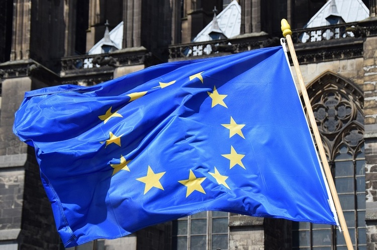 ЄС виключить з шостого пакета санкцій заборону на нафту, що поставляється по трубопроводу, – журналіст