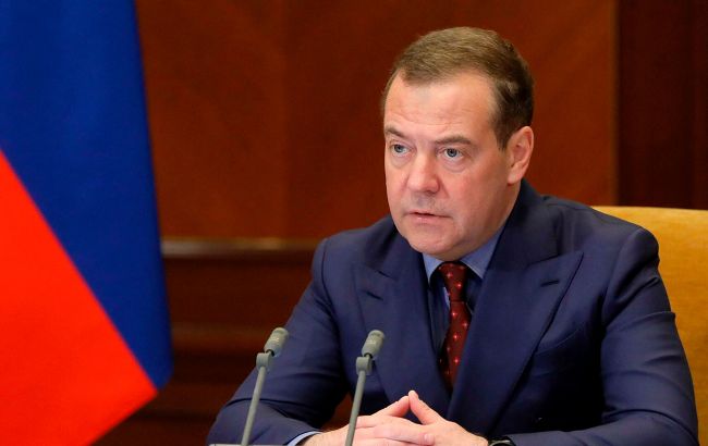 Медведєв відреагував на запровадження шостого пакету санкцій, назвавши європейців "імбецілами"