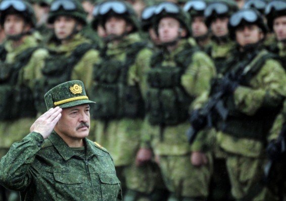 Лукашенко хоче збільшити чисельність армії до 80 тисяч осіб