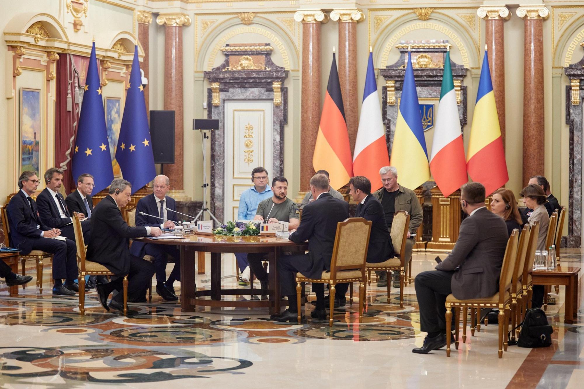 Шольц, Макрон і Драгі просили Зеленського відновити переговори з Путіним, – Die Welt