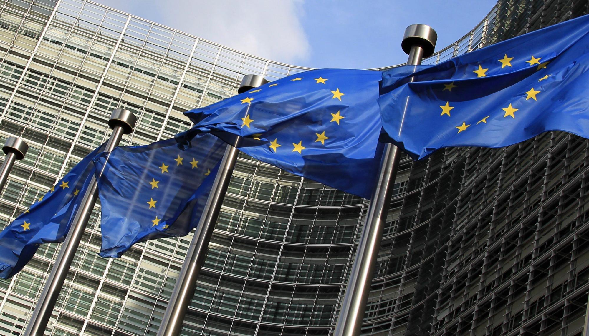 Єврокомісія рекомендувала надати Україні статус кандидата в члени ЄС