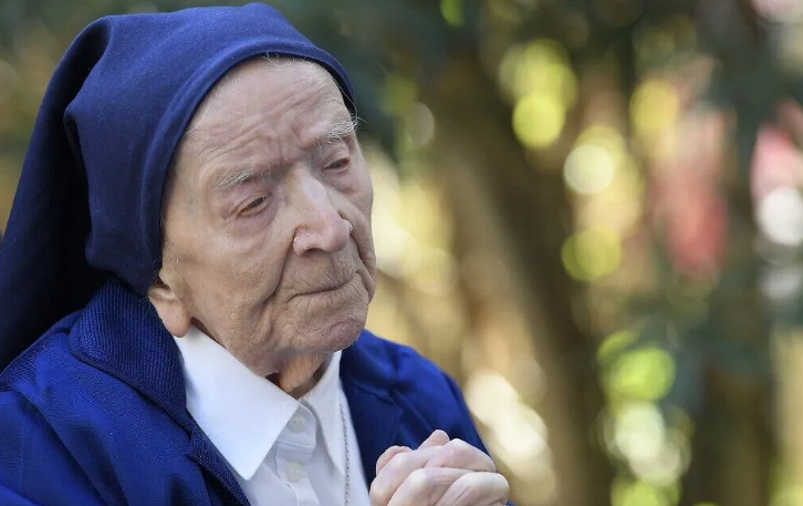 У Франції померла найстаріша людина у світі 118-річна Люсіль Рандон