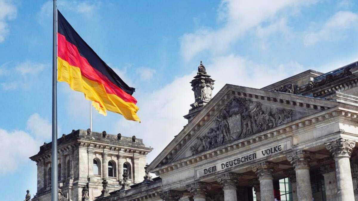 Німеччина пообіцяла Україні розблокувати 8 млрд євро допомоги від ЄС