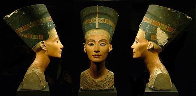 Знаменитий археолог стверджує, що нарешті знайшов мумію цариці Нефертіті
